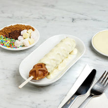 Load image into Gallery viewer, LIQUID WHITE HAZELNUT CHOCOLATE FLAVOUR SAUCE 5KG